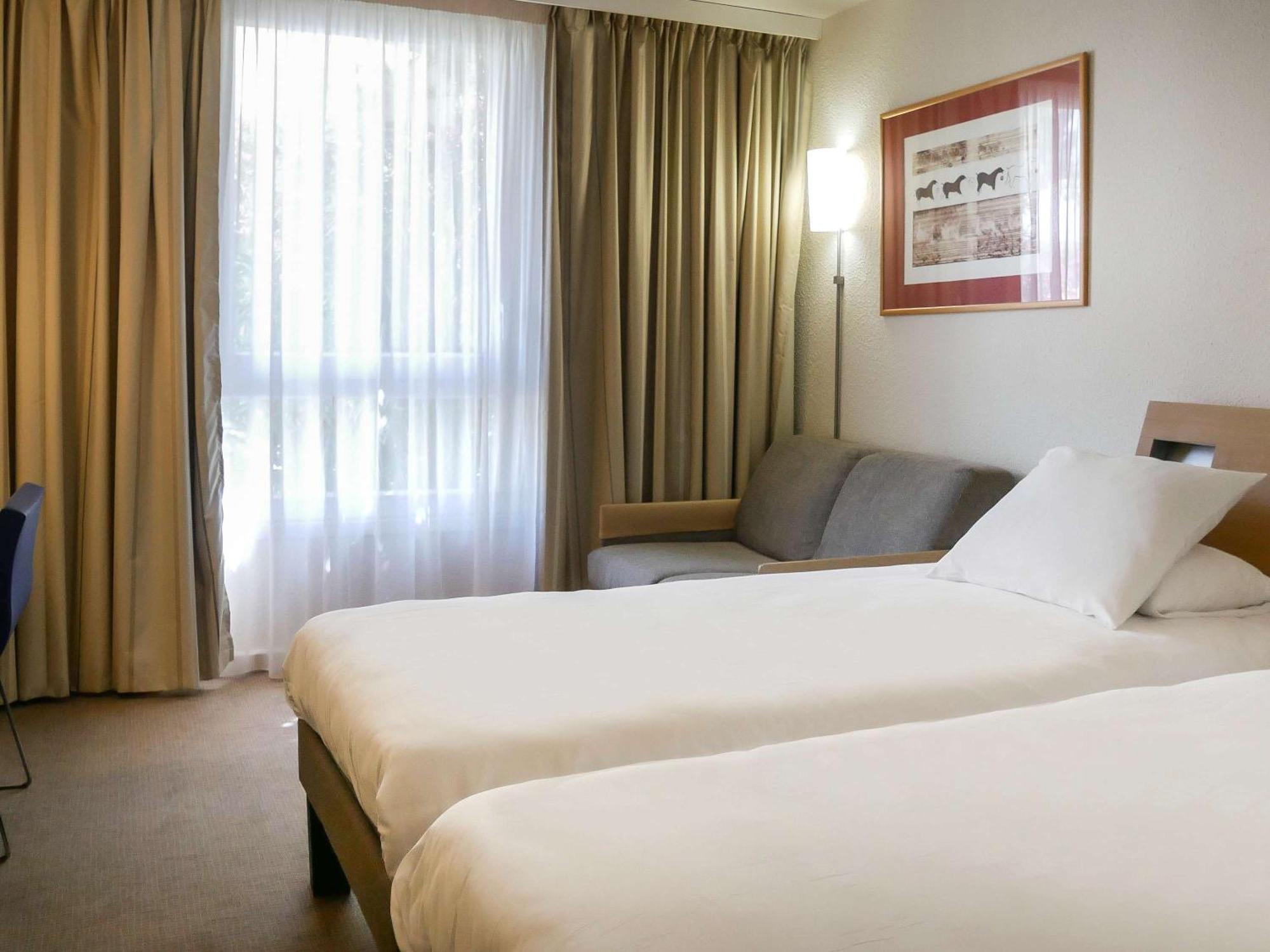 Novotel Atria Nimes Centre Exterior photo