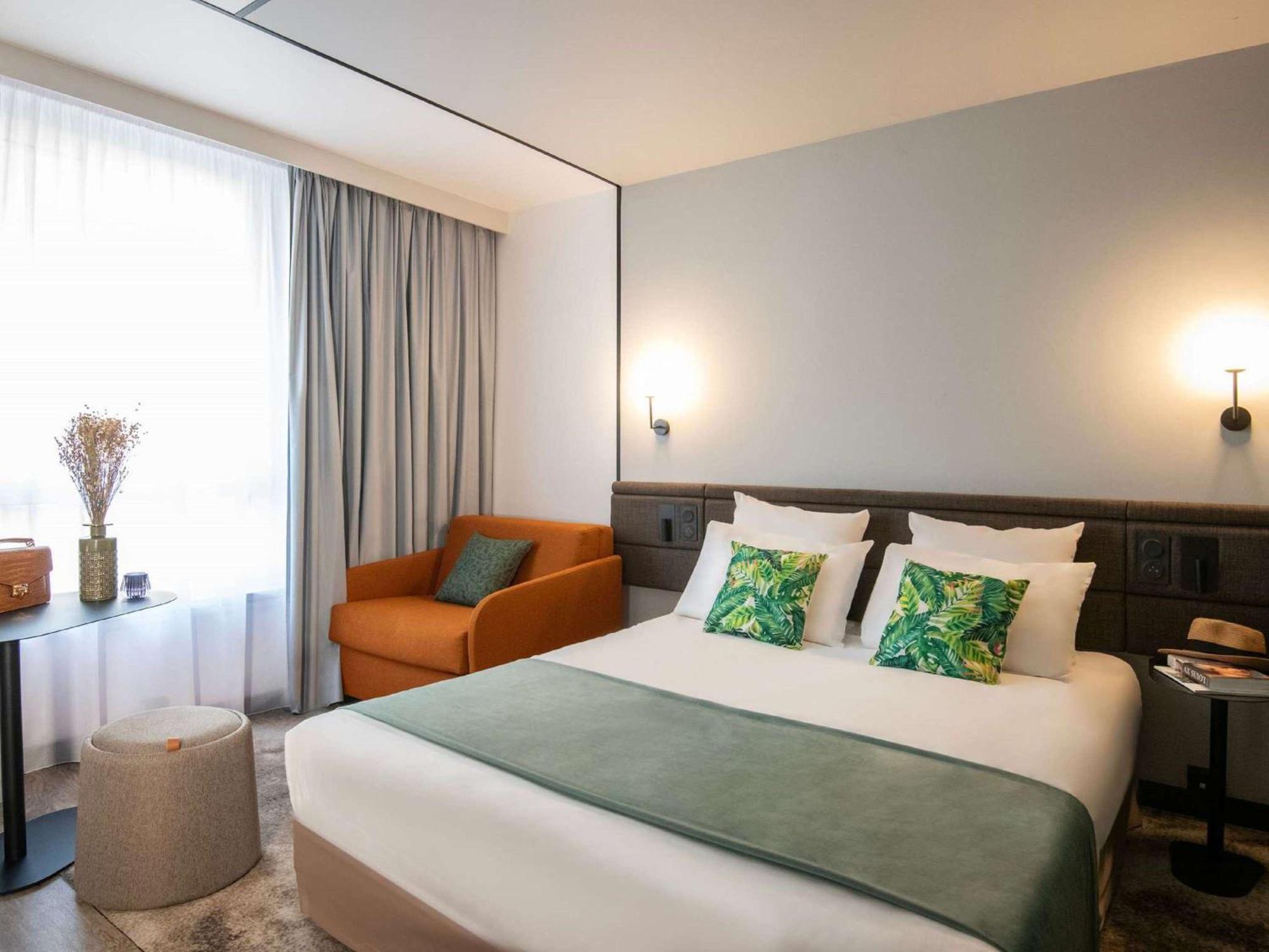 Novotel Atria Nimes Centre Exterior photo