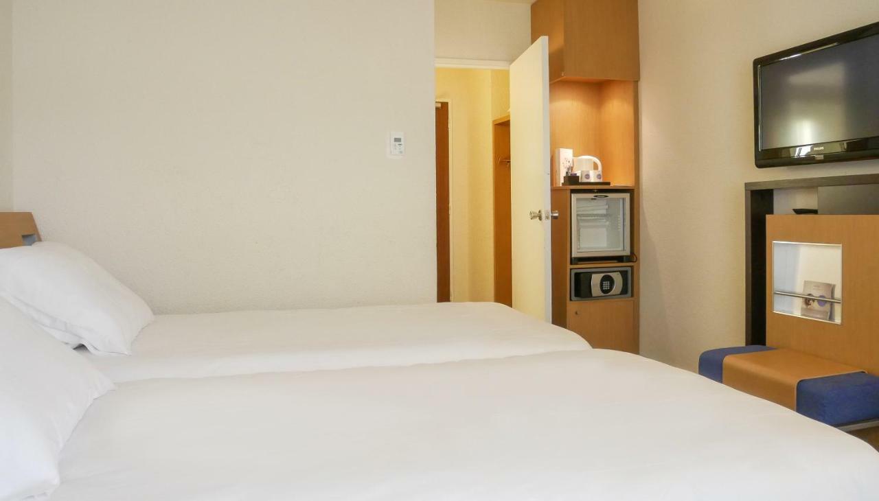 Novotel Atria Nimes Centre Exterior photo